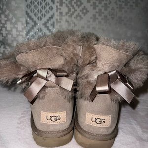 Barely worn uggs!